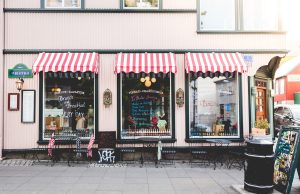 Pazarın Devleri ve Yeni Oyuncular Pazarın Devleri ve Yeni Oyuncular