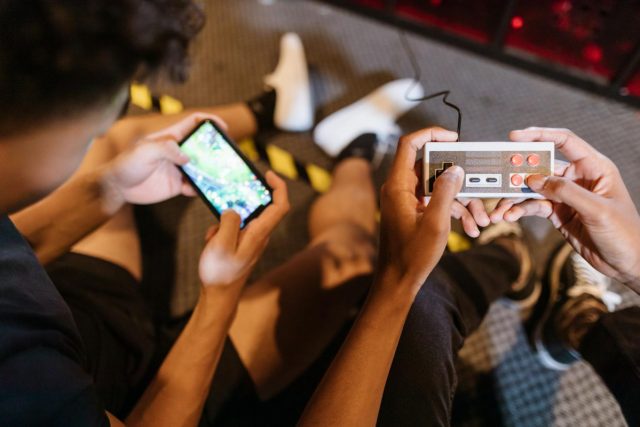 Dünyadan E-Ticarette Sürdürülebilirlik, Mobil ve Sosyal Medya Etkisi Dünyadan E-Ticarette Sürdürülebilirlik, Mobil ve Sosyal Medya Etkisi
